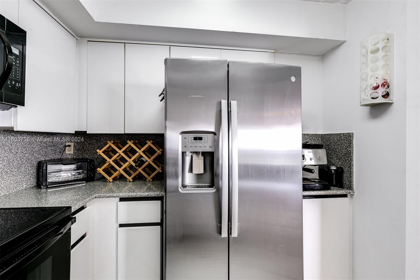 6767 Collins Ave # 1804