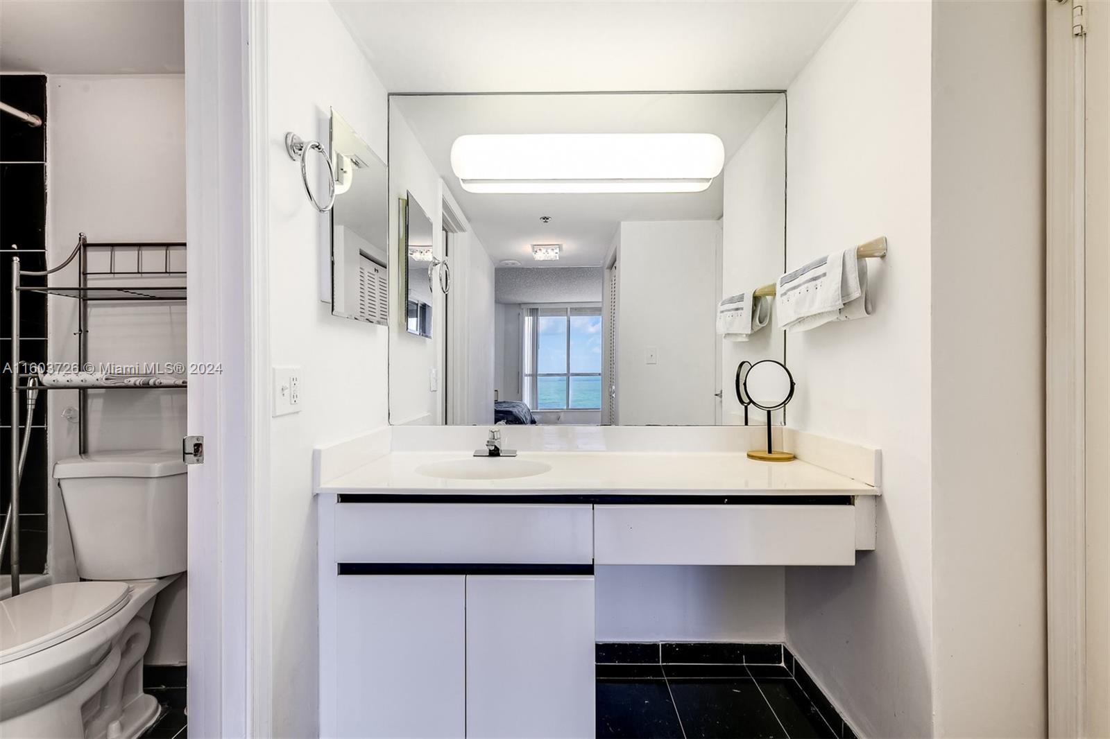 6767 Collins Ave # 1804