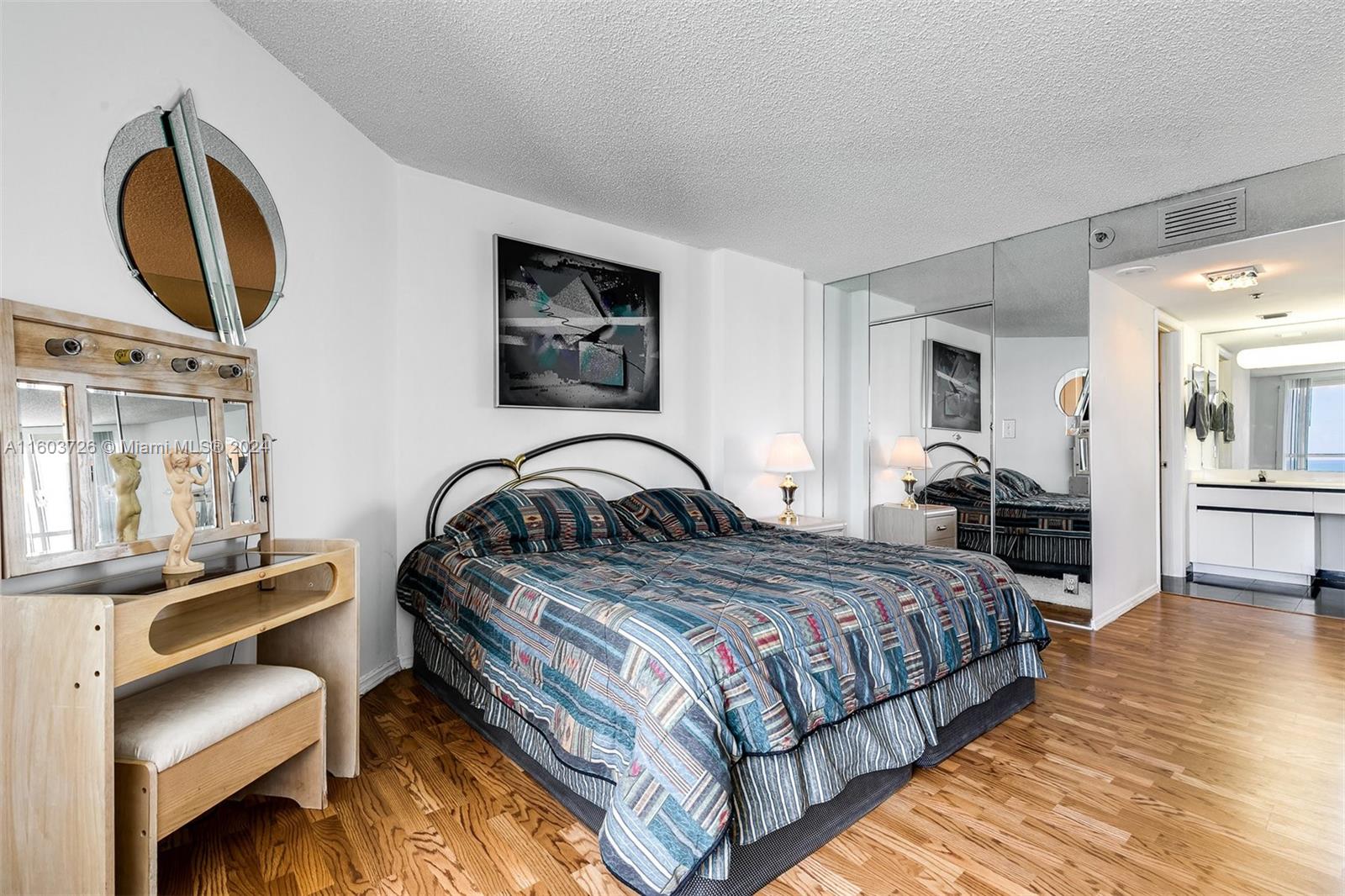 6767 Collins Ave # 1804