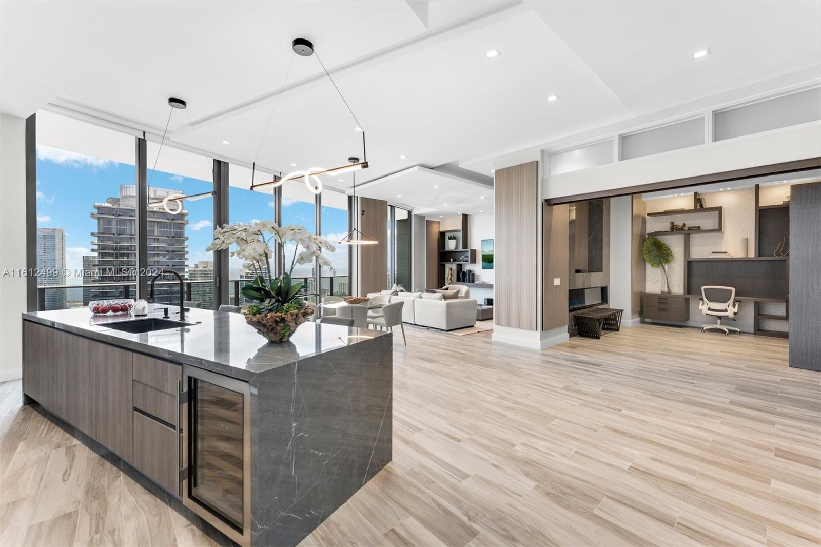 801 S Miami Ave Unit: LPH 5602