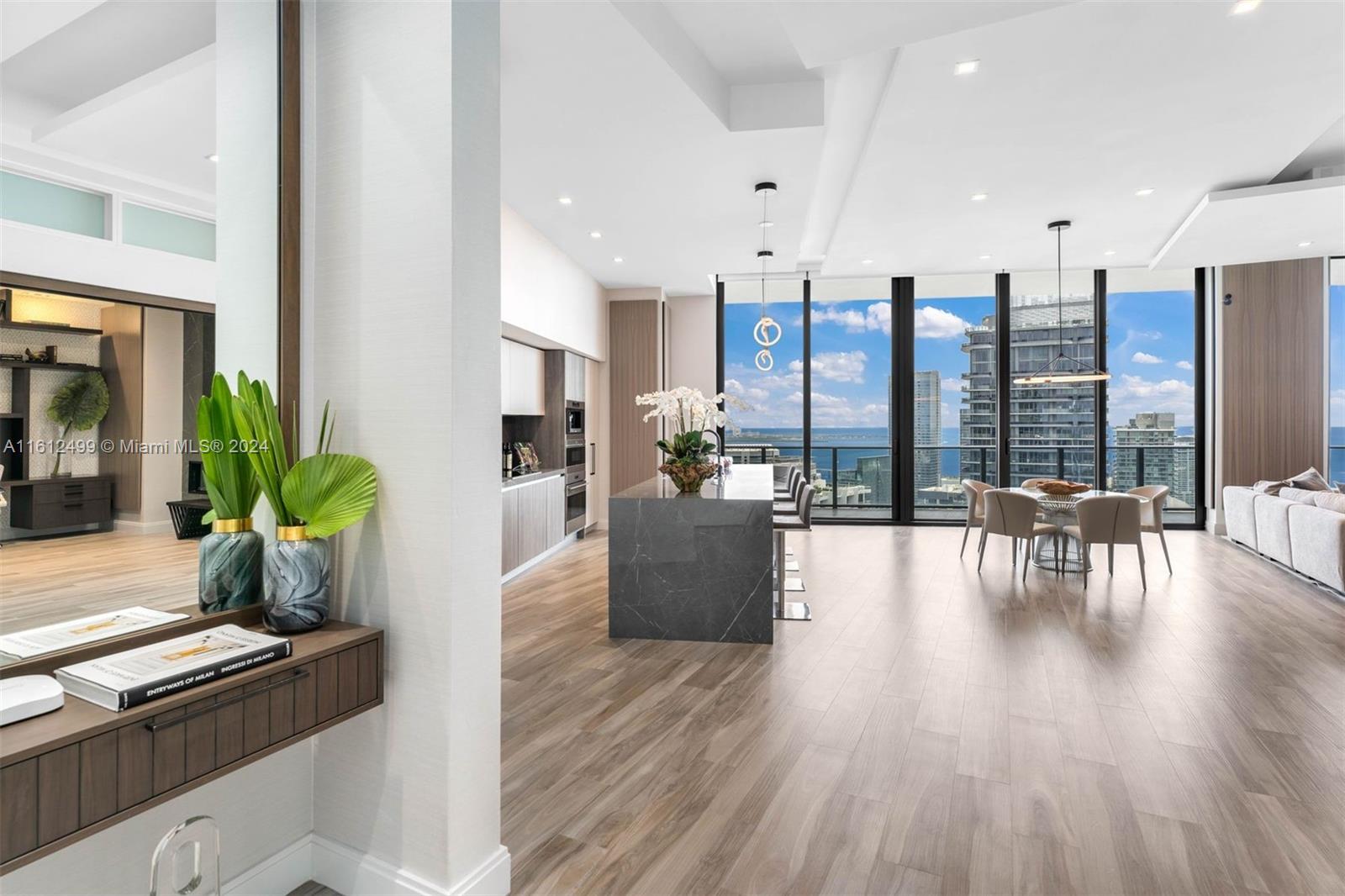 801 S Miami Ave Unit: LPH 5602