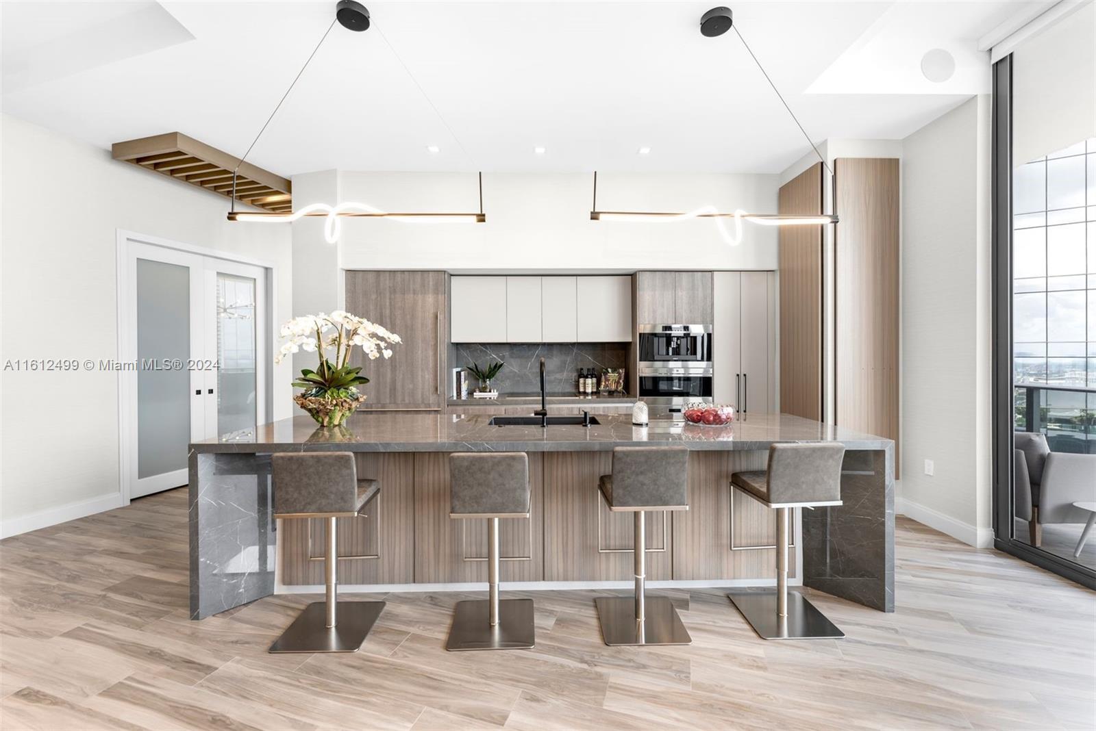 801 S Miami Ave Unit: LPH 5602