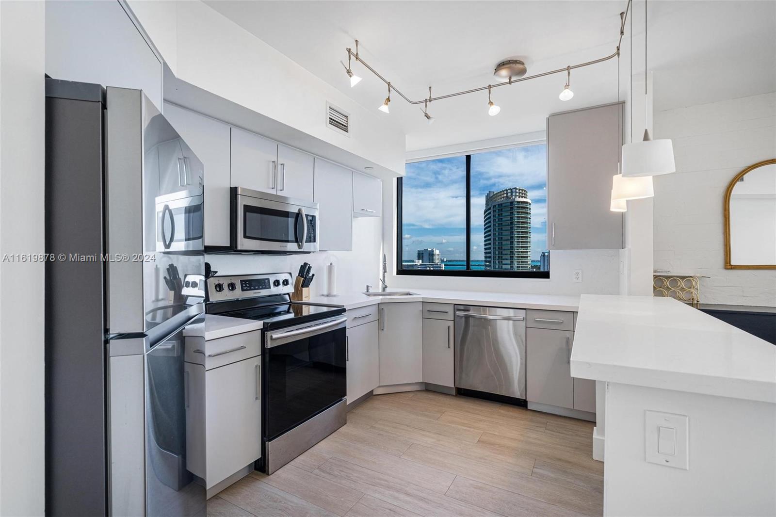 1330 West Ave # 2107