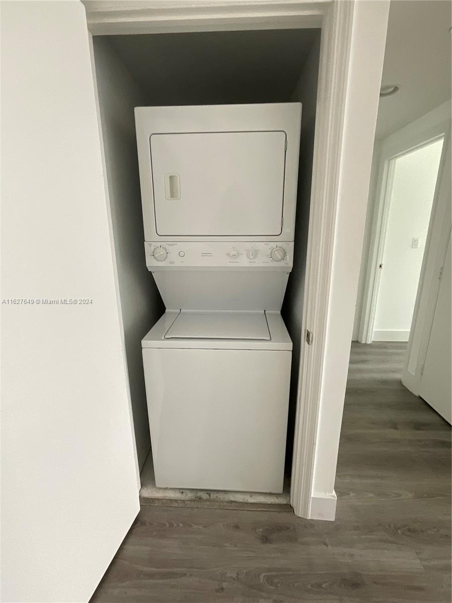55 SE 6th St # 3704