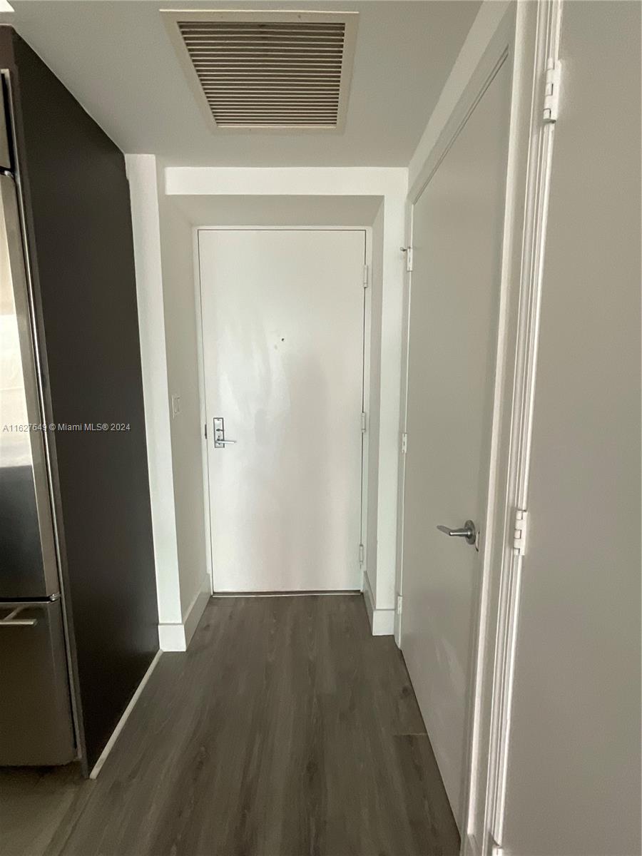 55 SE 6th St # 3704