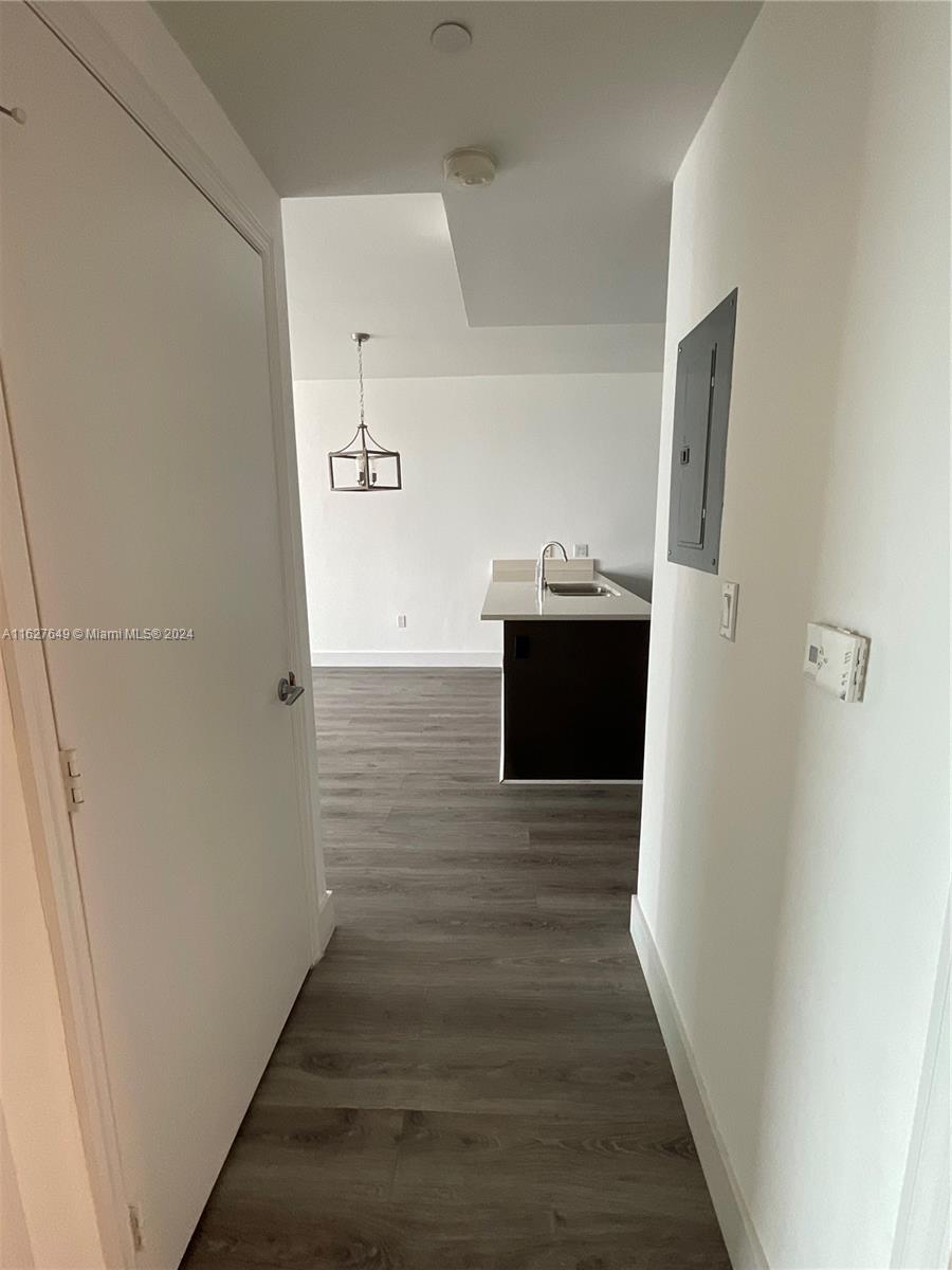 55 SE 6th St # 3704