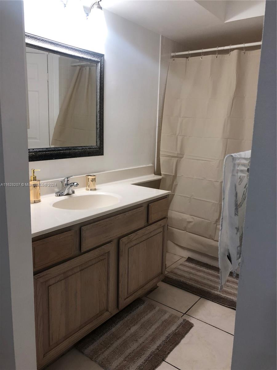1280 S Alhambra Circle # 1211