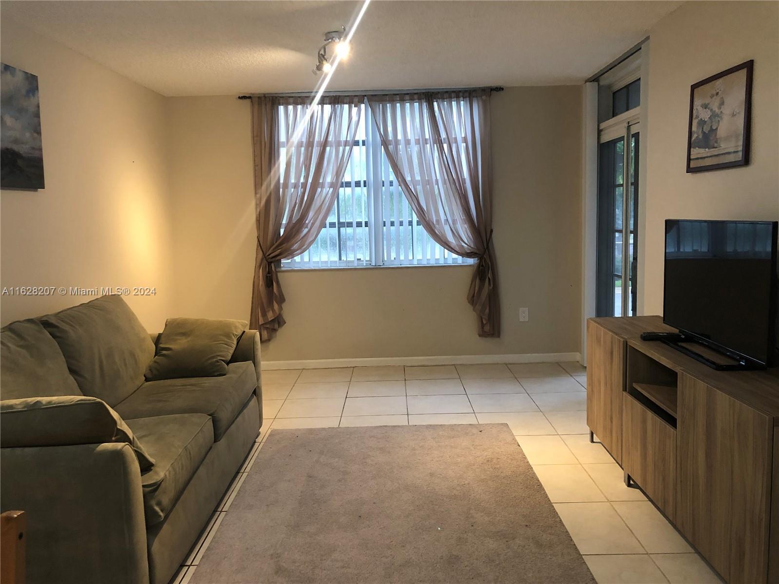 1280 S Alhambra Circle # 1211