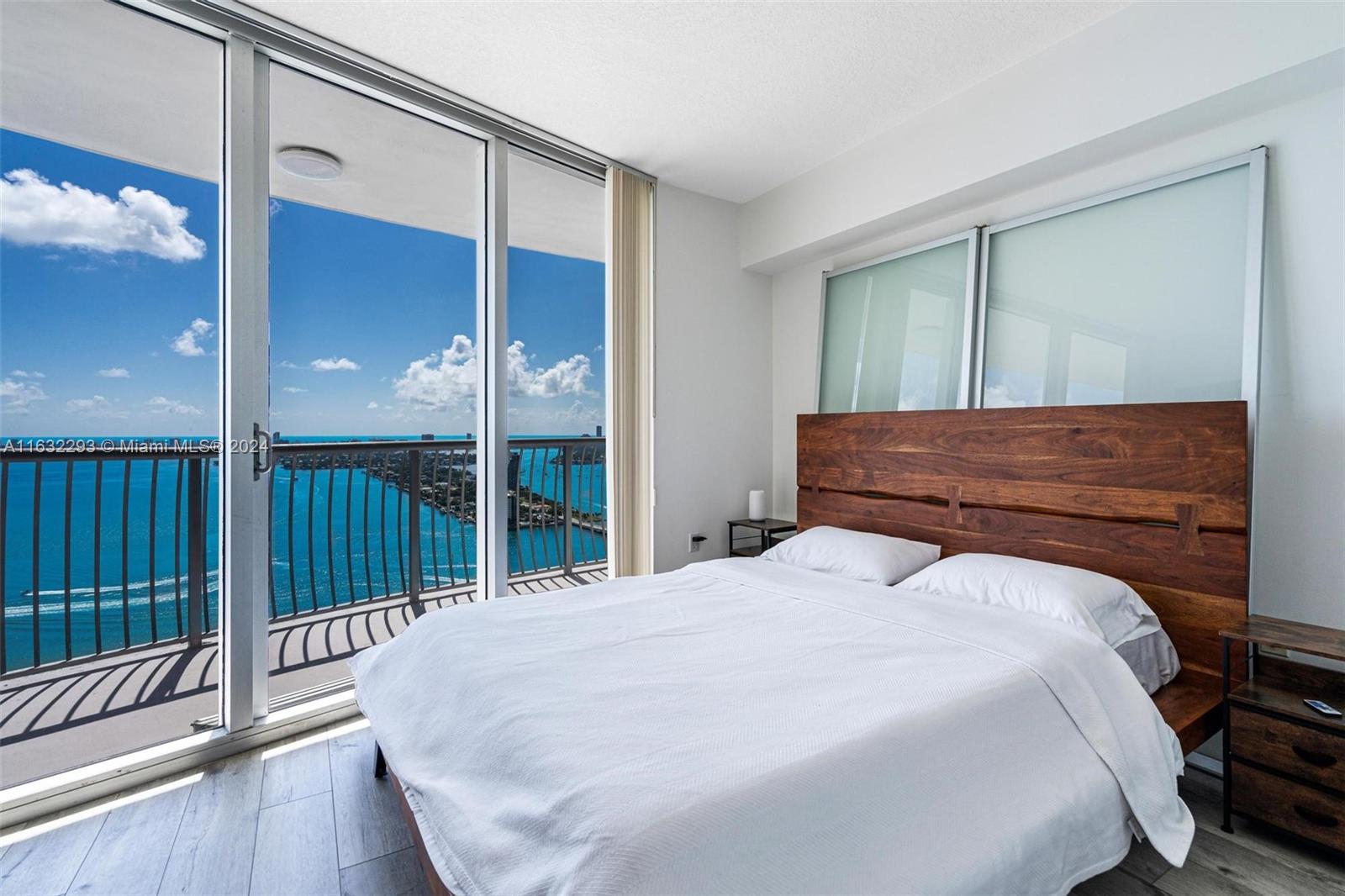 1750 N Bayshore Dr # 42
