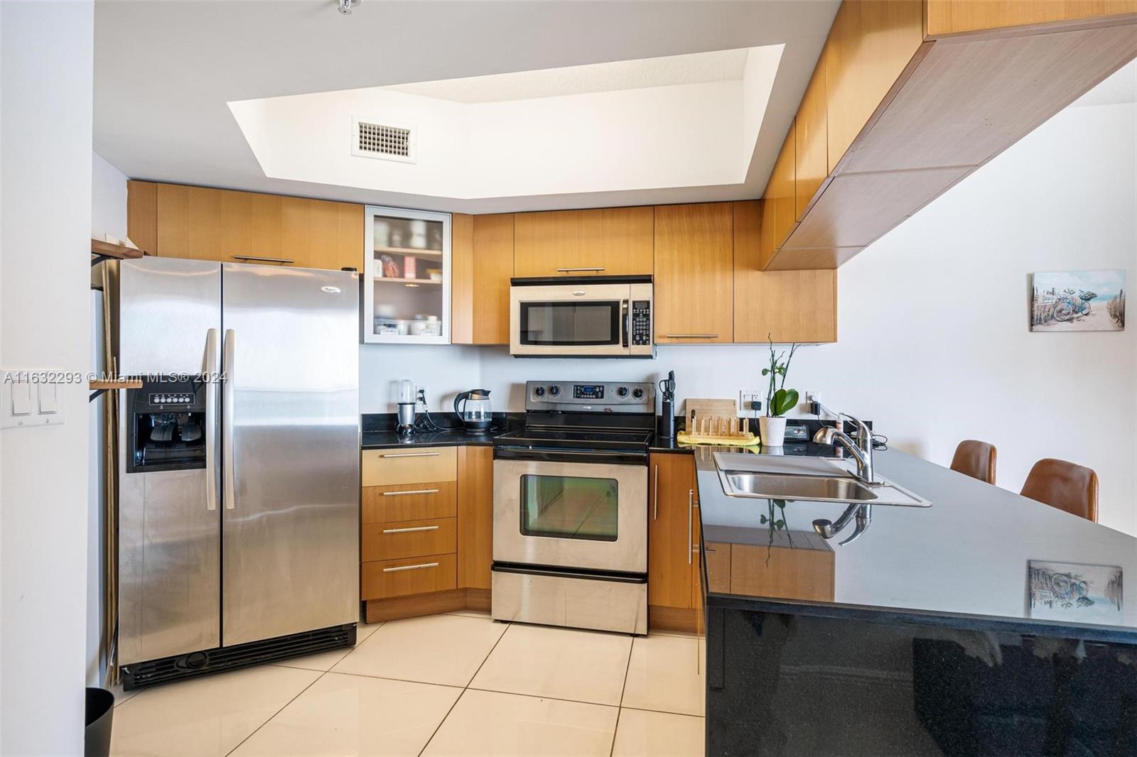 1750 N Bayshore Dr # 42