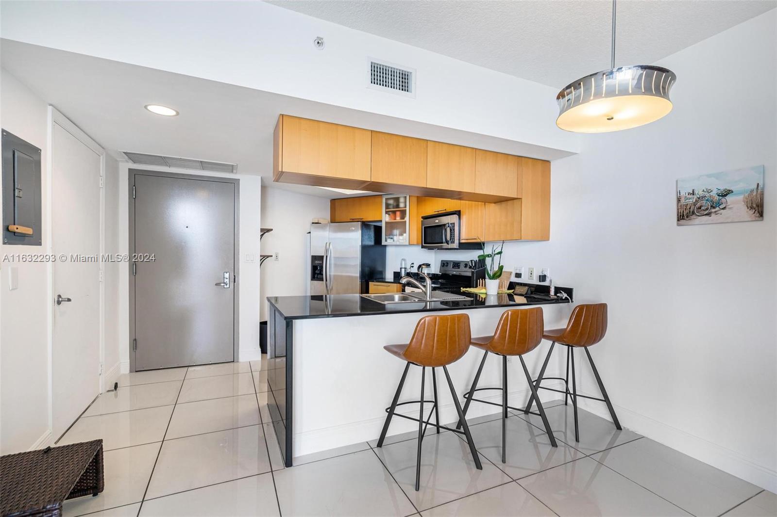 1750 N Bayshore Dr # 42