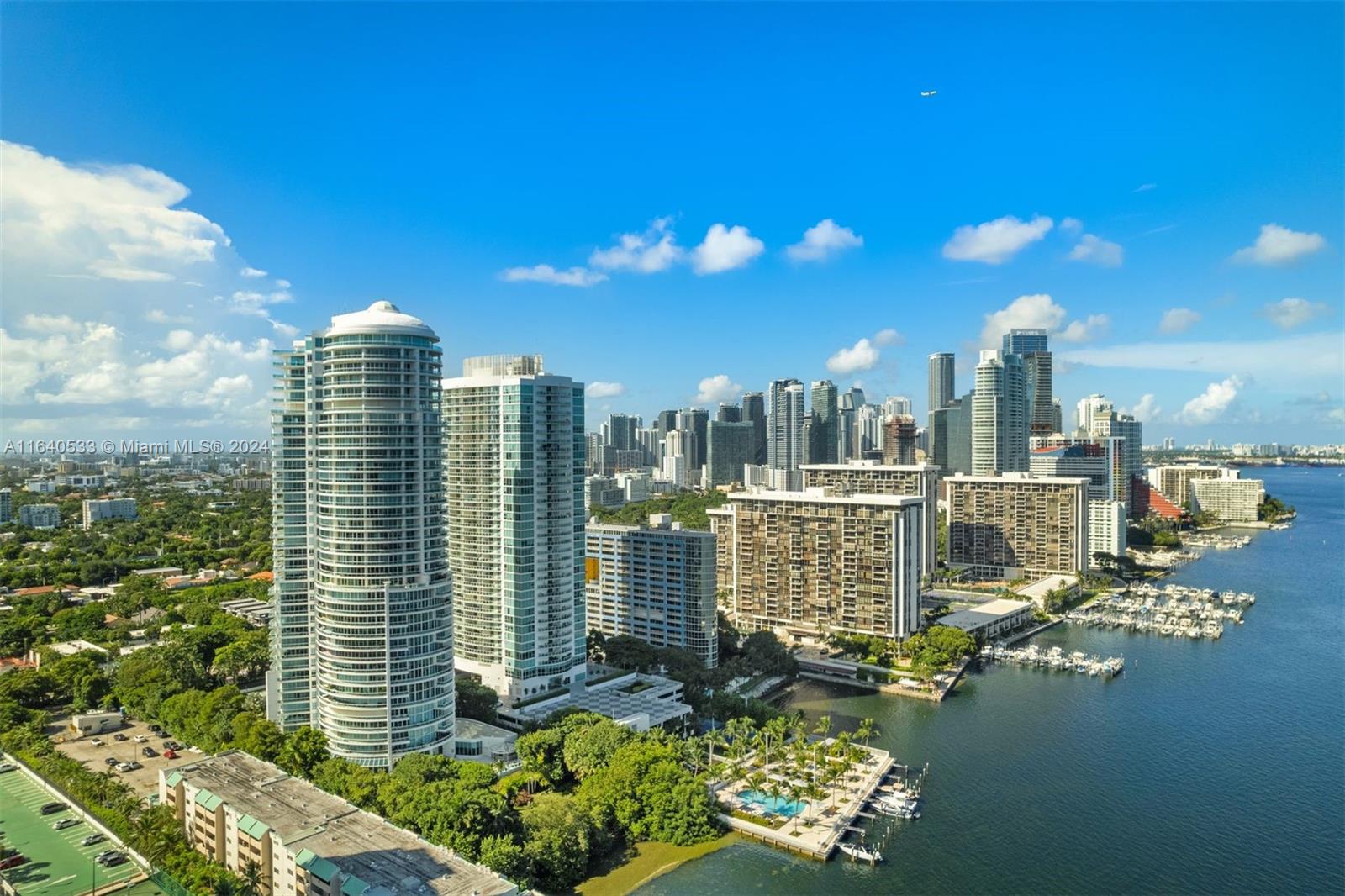 2127 Brickell Ave # 606