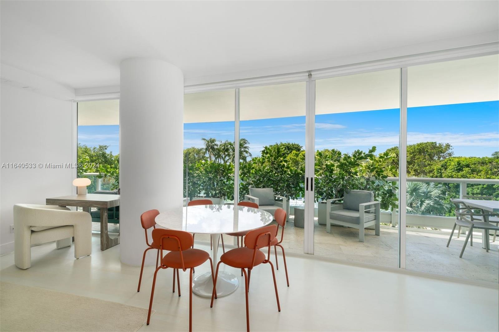 2127 Brickell Ave # 606