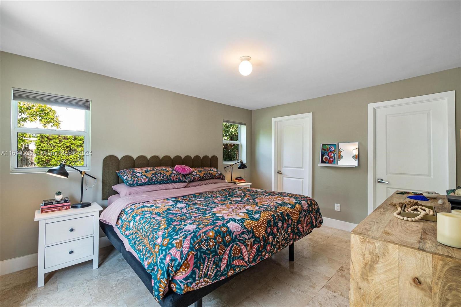 3142 SW 65th Ave