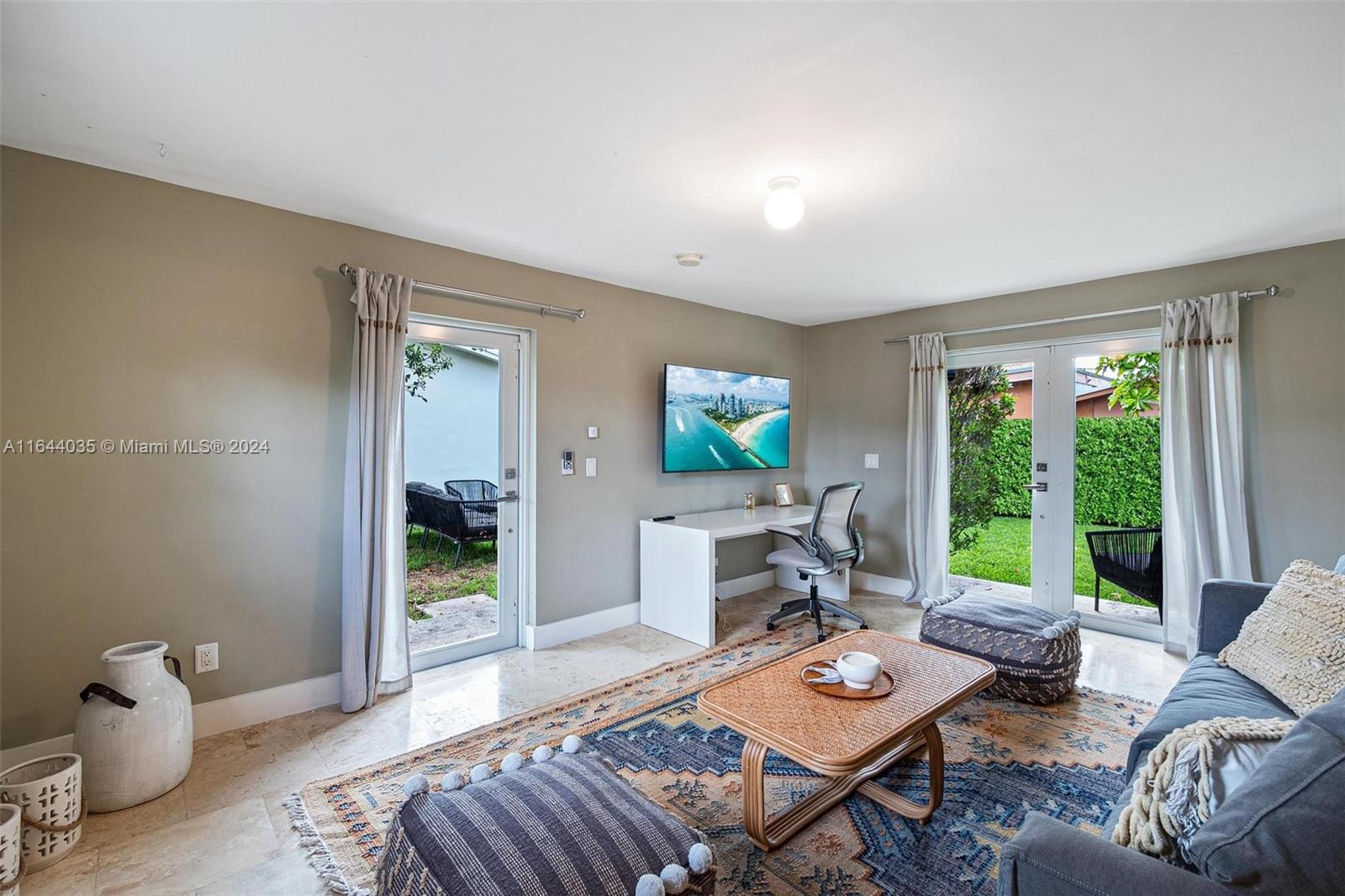 3142 SW 65th Ave