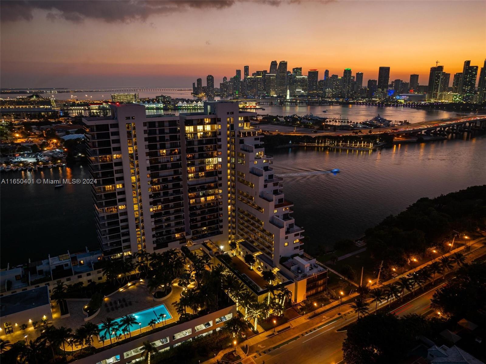 1000 Venetian Way # 1706