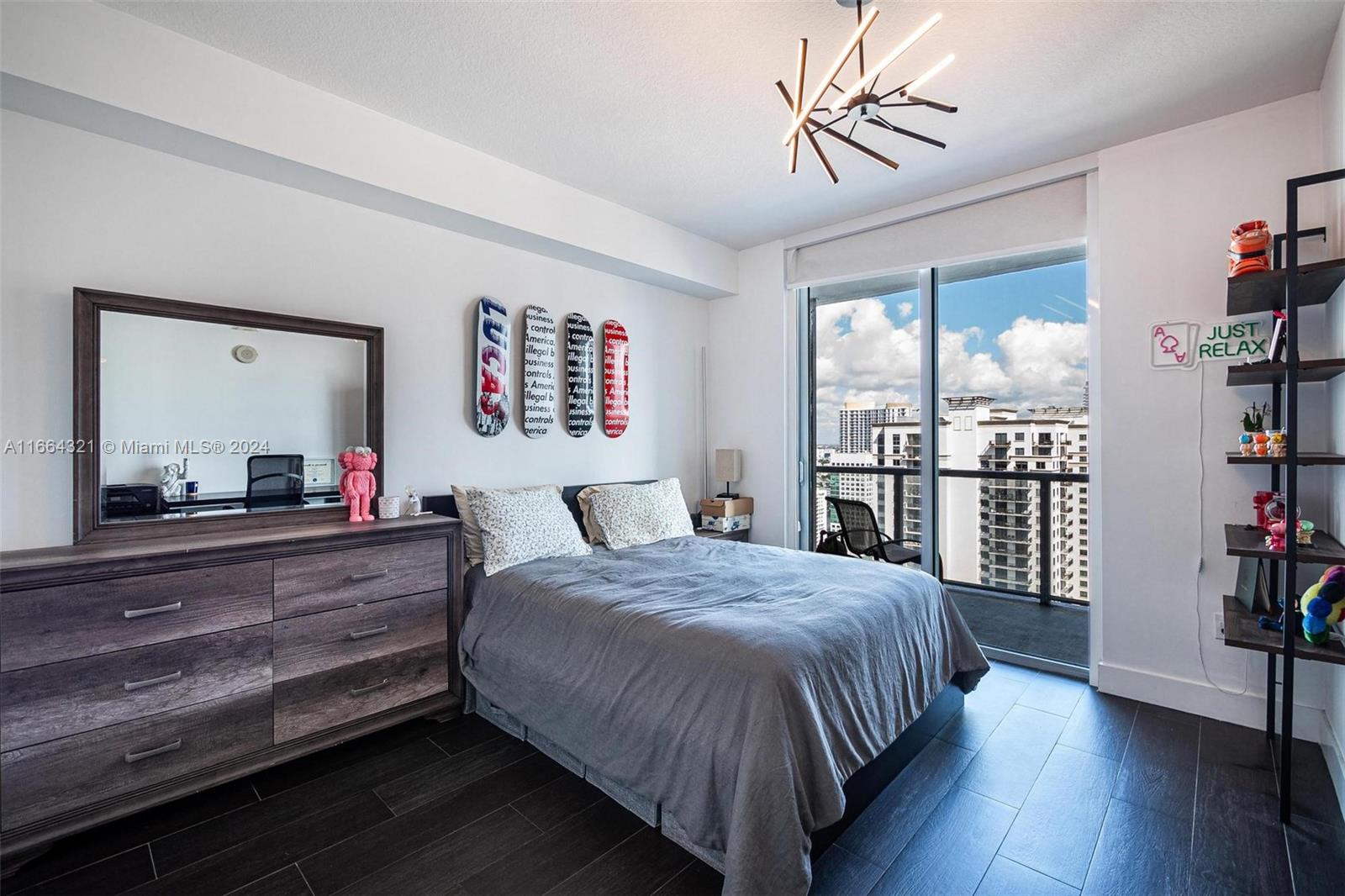 1111 SW 1st Ave Unit: 3722-N