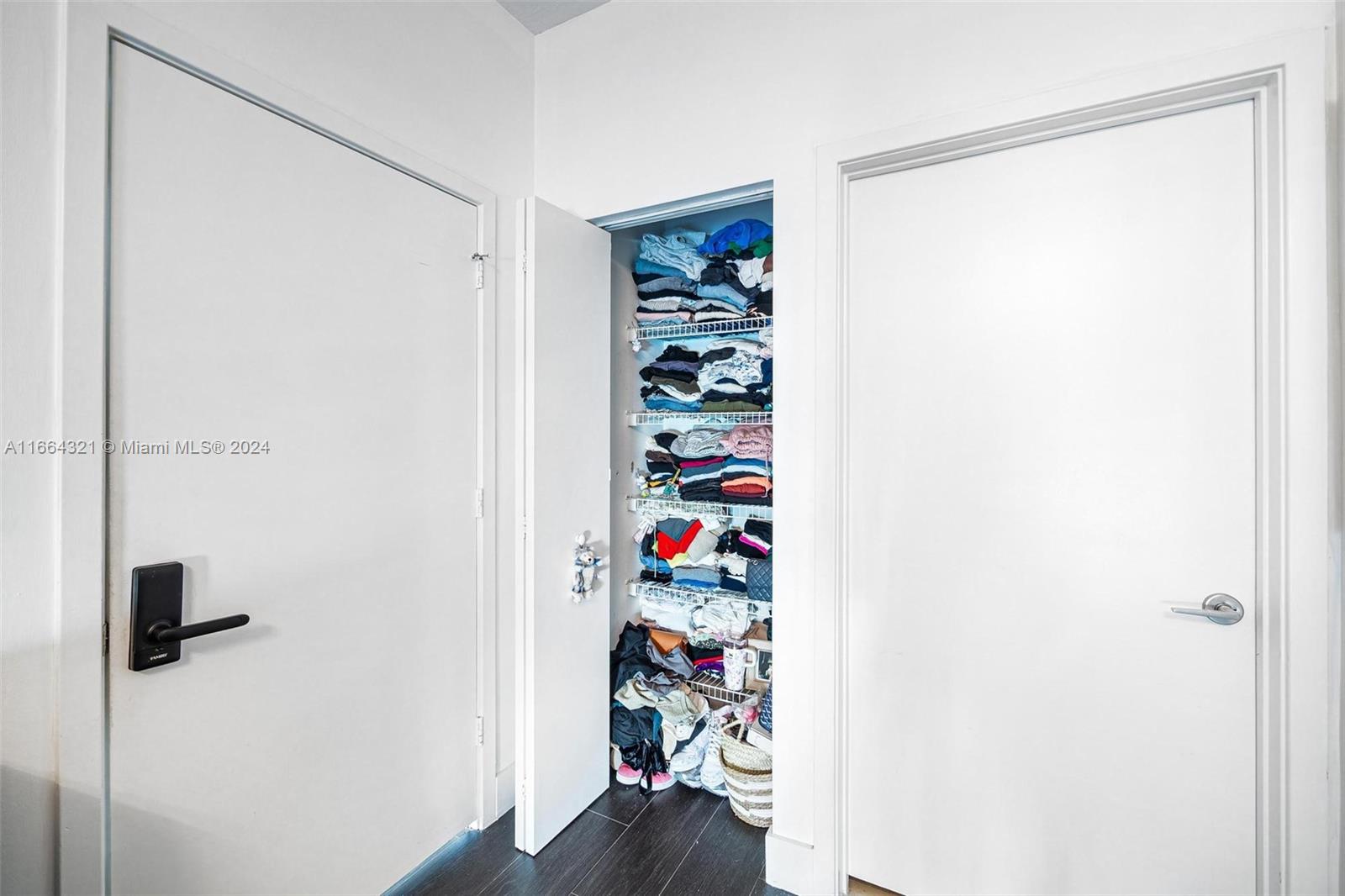 1111 SW 1st Ave Unit: 3722-N