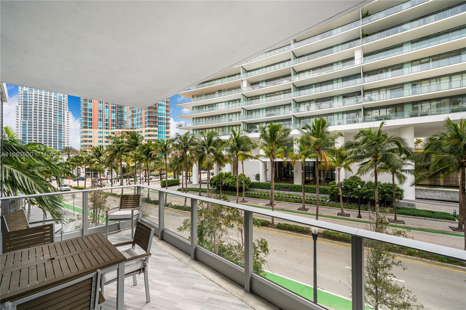 801 S Pointe Dr # 203
