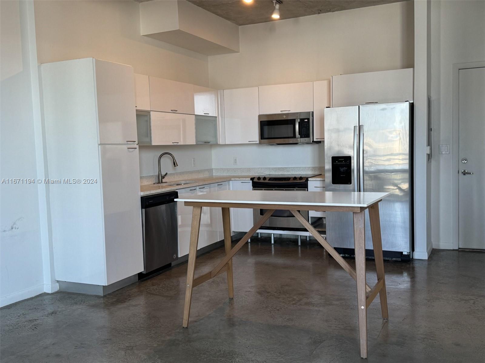 234 NE 3rd St # 1503