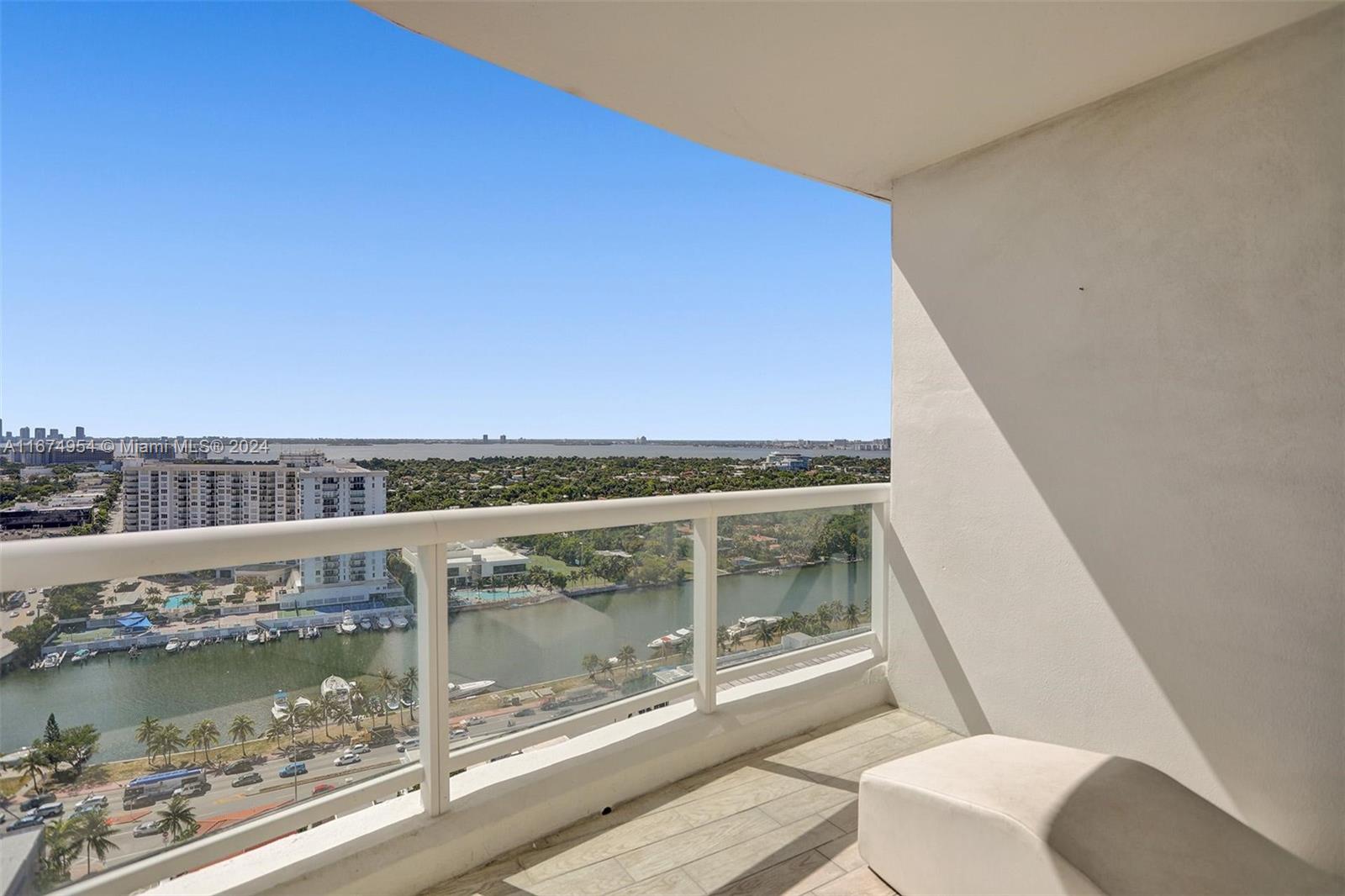 4201 Collins Ave # 2301
