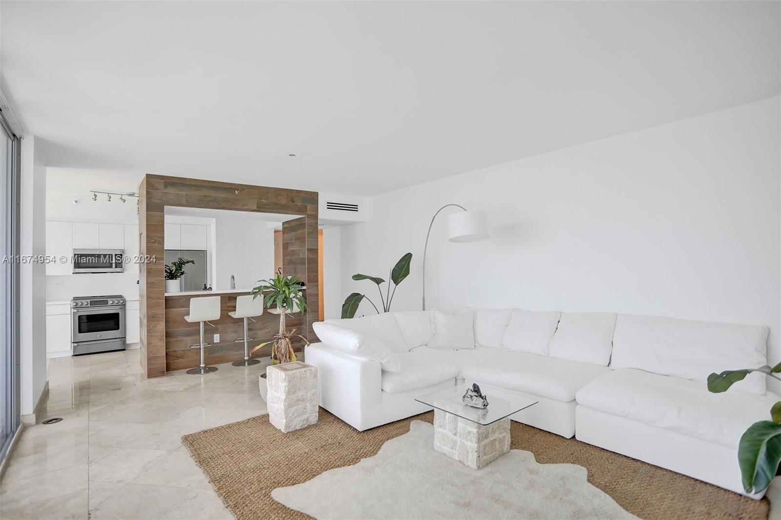 4201 Collins Ave # 2301