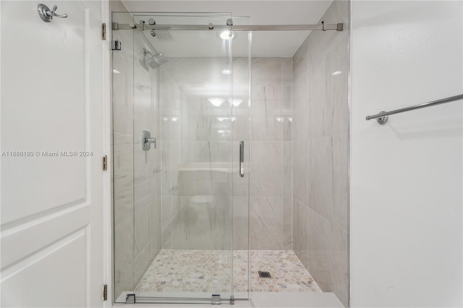 1800 Sunset Harbour Dr # 1007