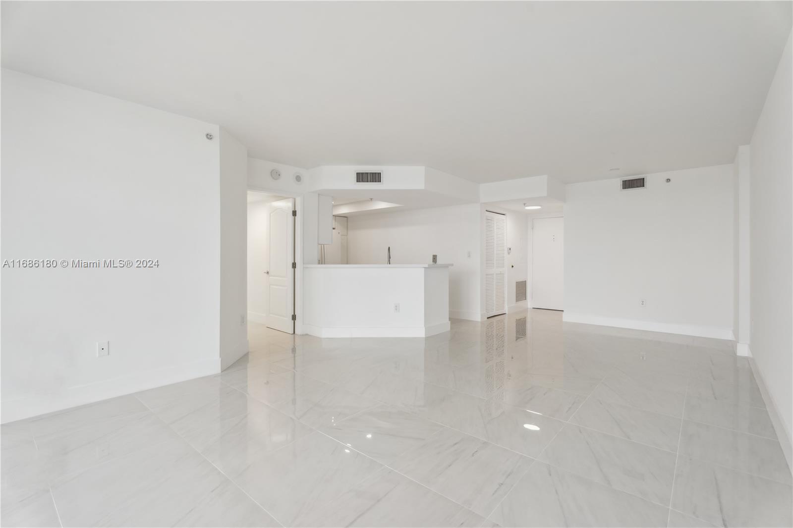 1800 Sunset Harbour Dr # 1007
