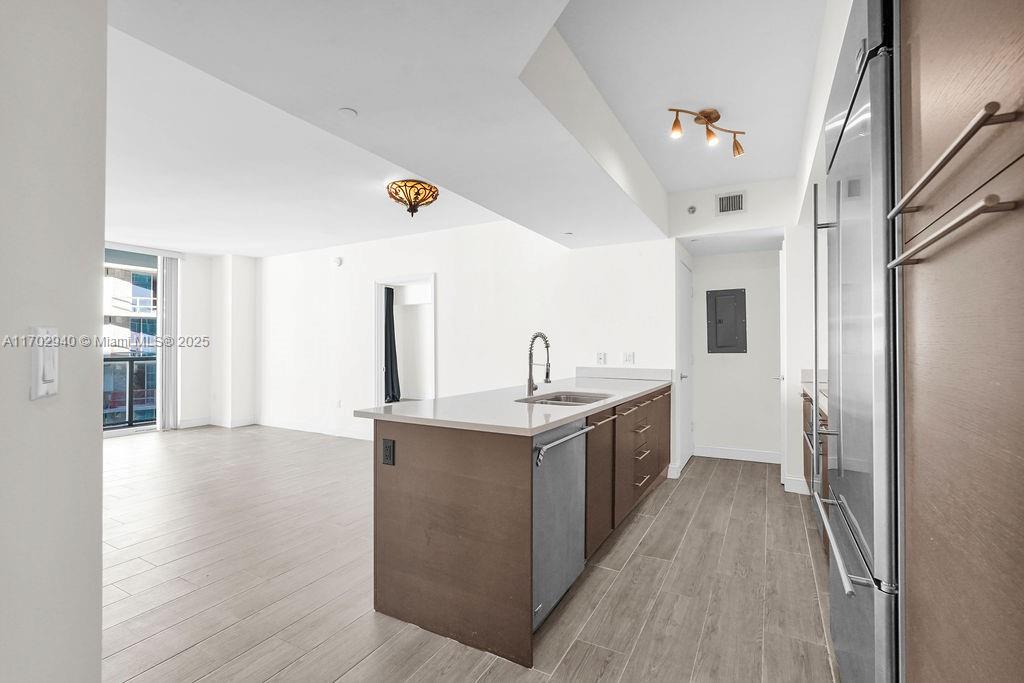 55 SE 6th St # 3703