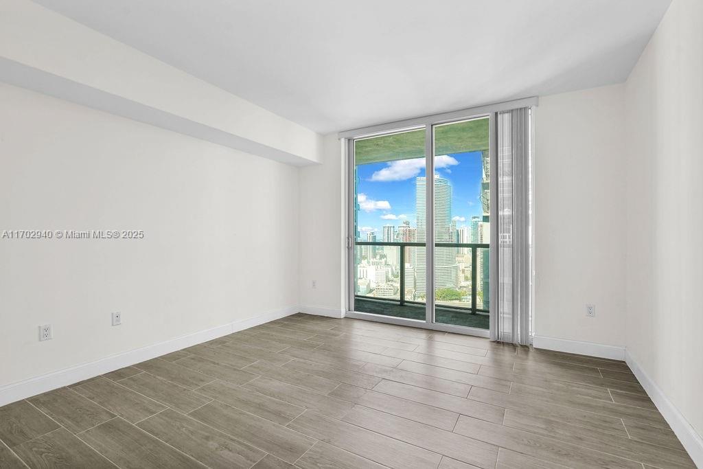 55 SE 6th St # 3703
