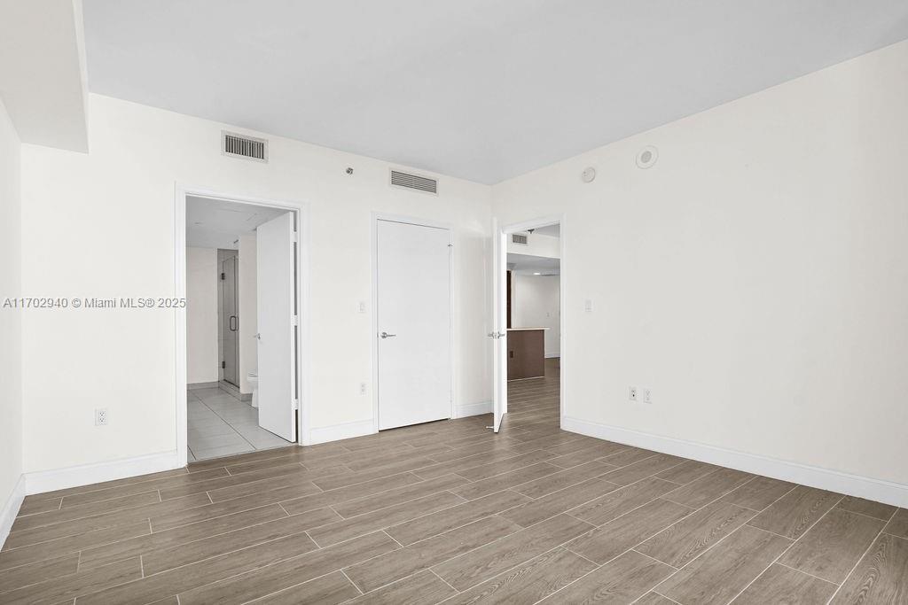 55 SE 6th St # 3703