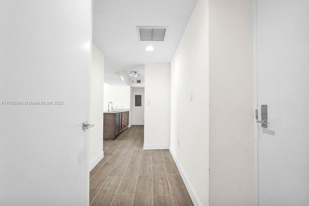 55 SE 6th St # 3703