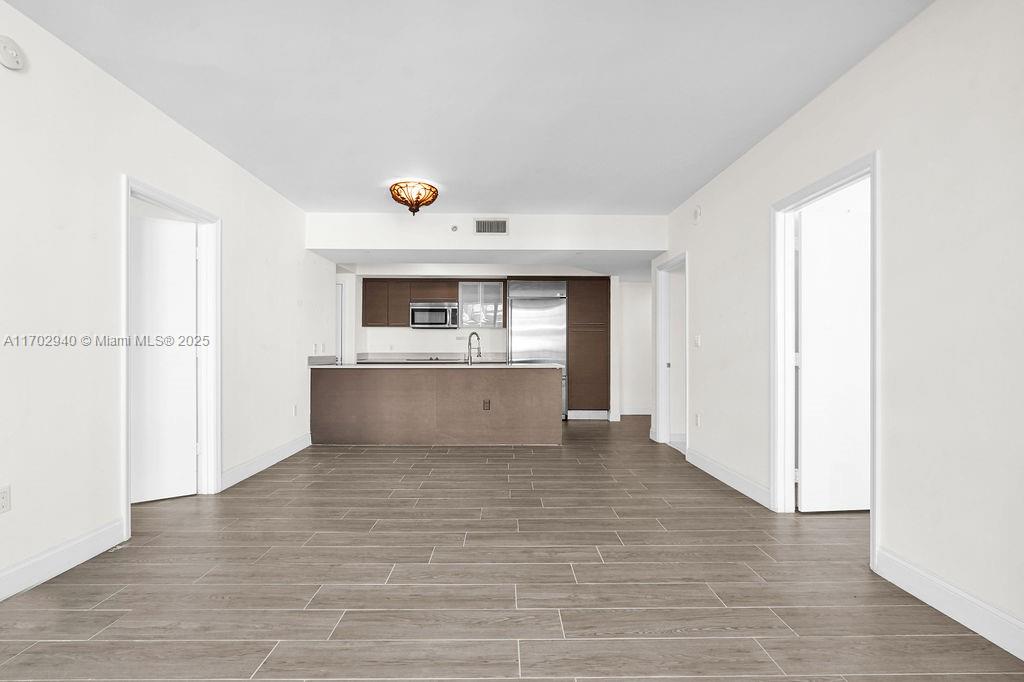 55 SE 6th St # 3703