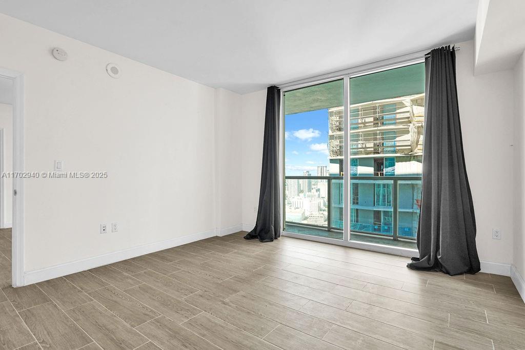 55 SE 6th St # 3703