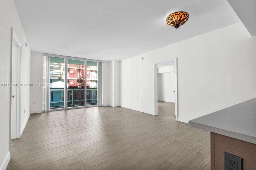 55 SE 6th St # 3703