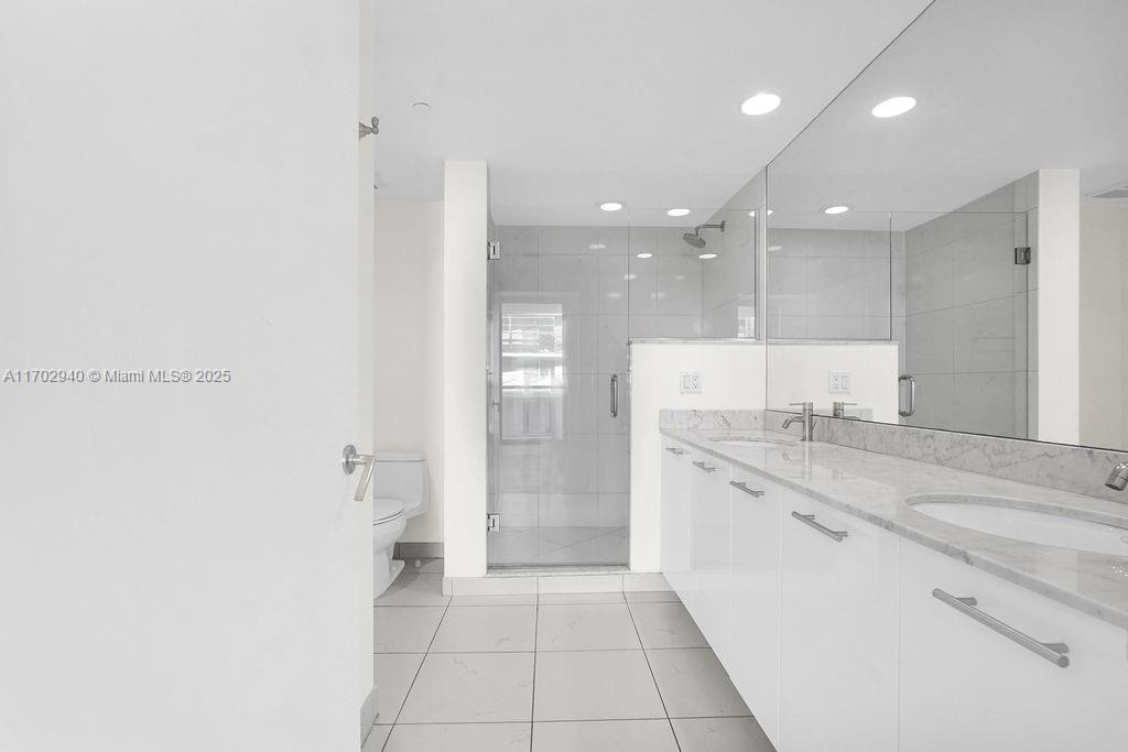 55 SE 6th St # 3703