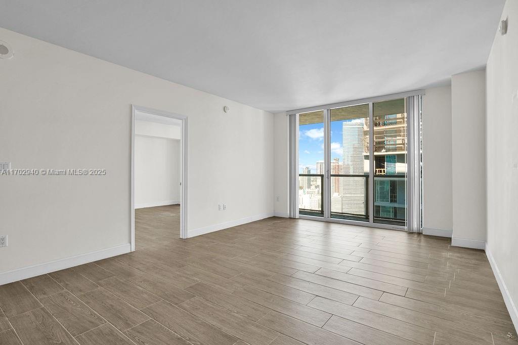 55 SE 6th St # 3703