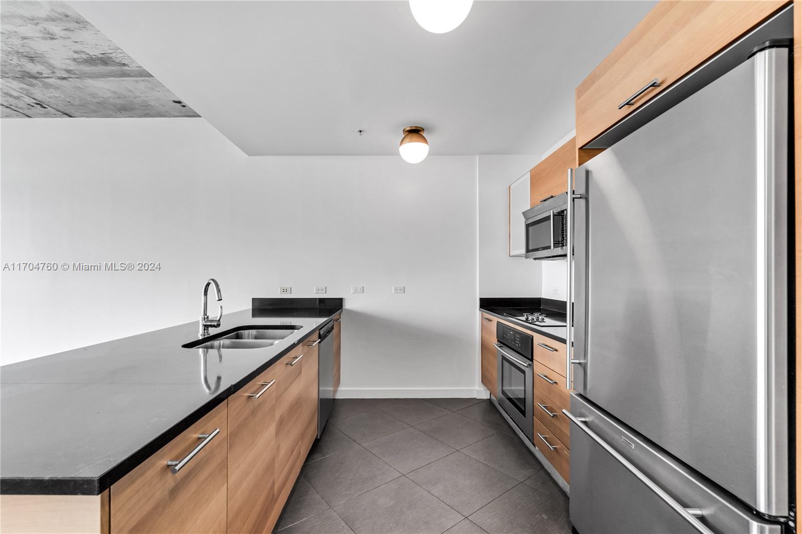 3301 NE 1st Ave # H0807