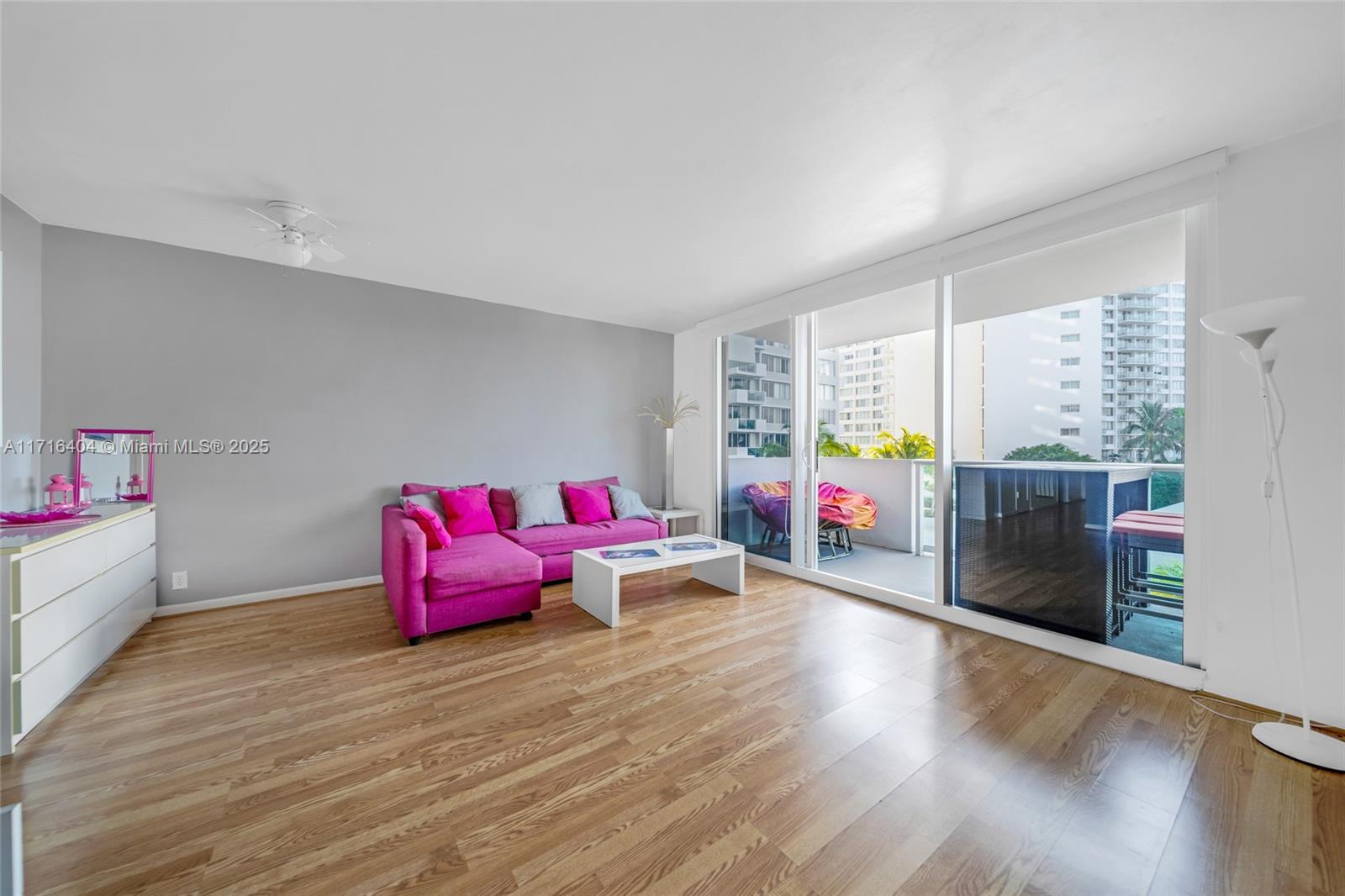 1200 West Ave # 327
