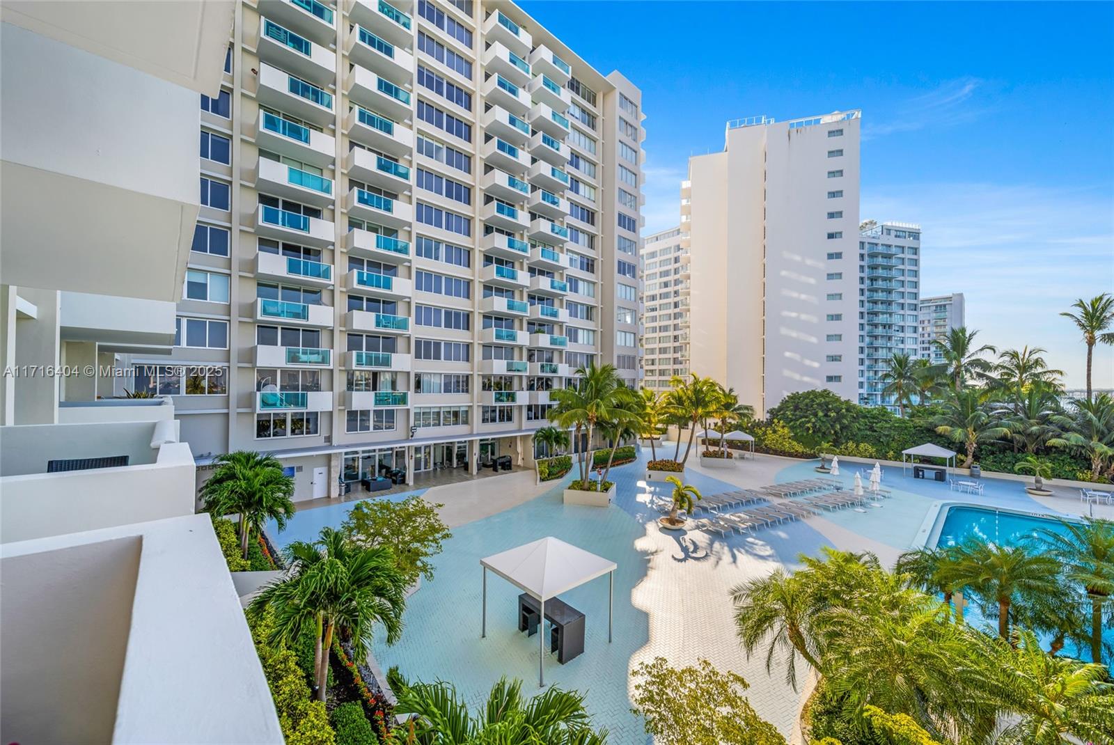 1200 West Ave # 327