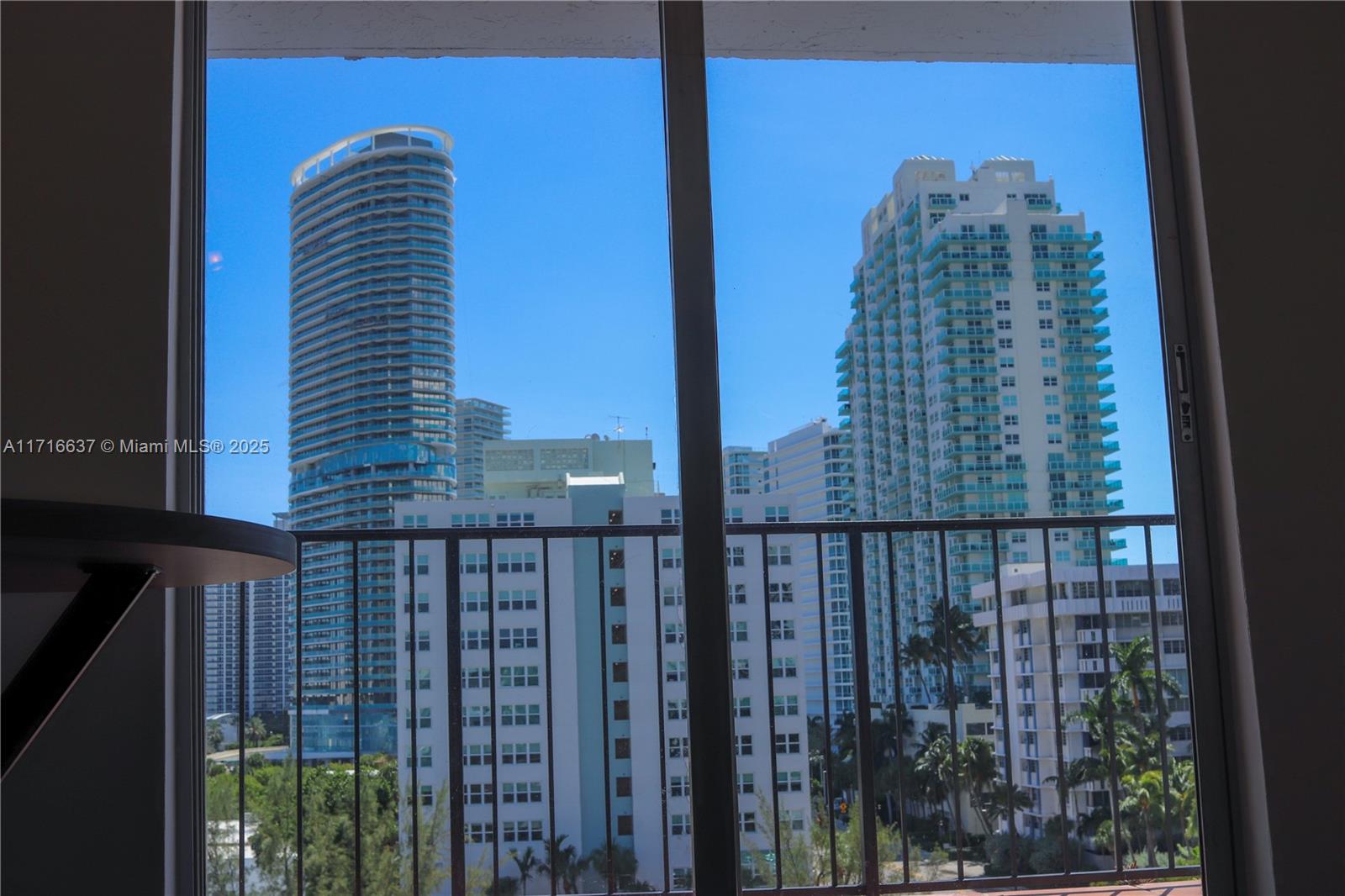 899 West Ave # 8D