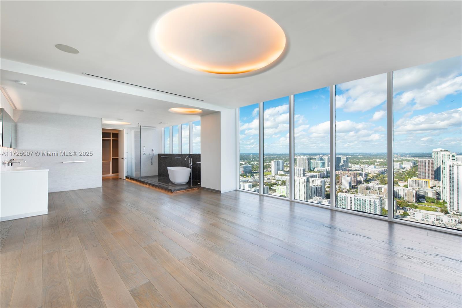 2020 N Bayshore Dr # 4502