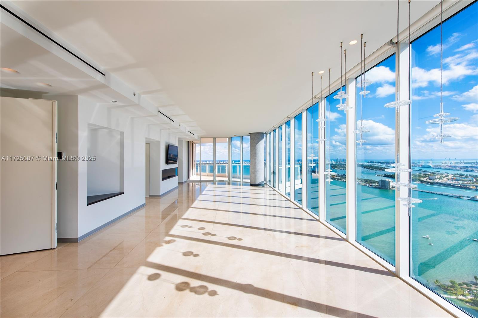 2020 N Bayshore Dr # 4502