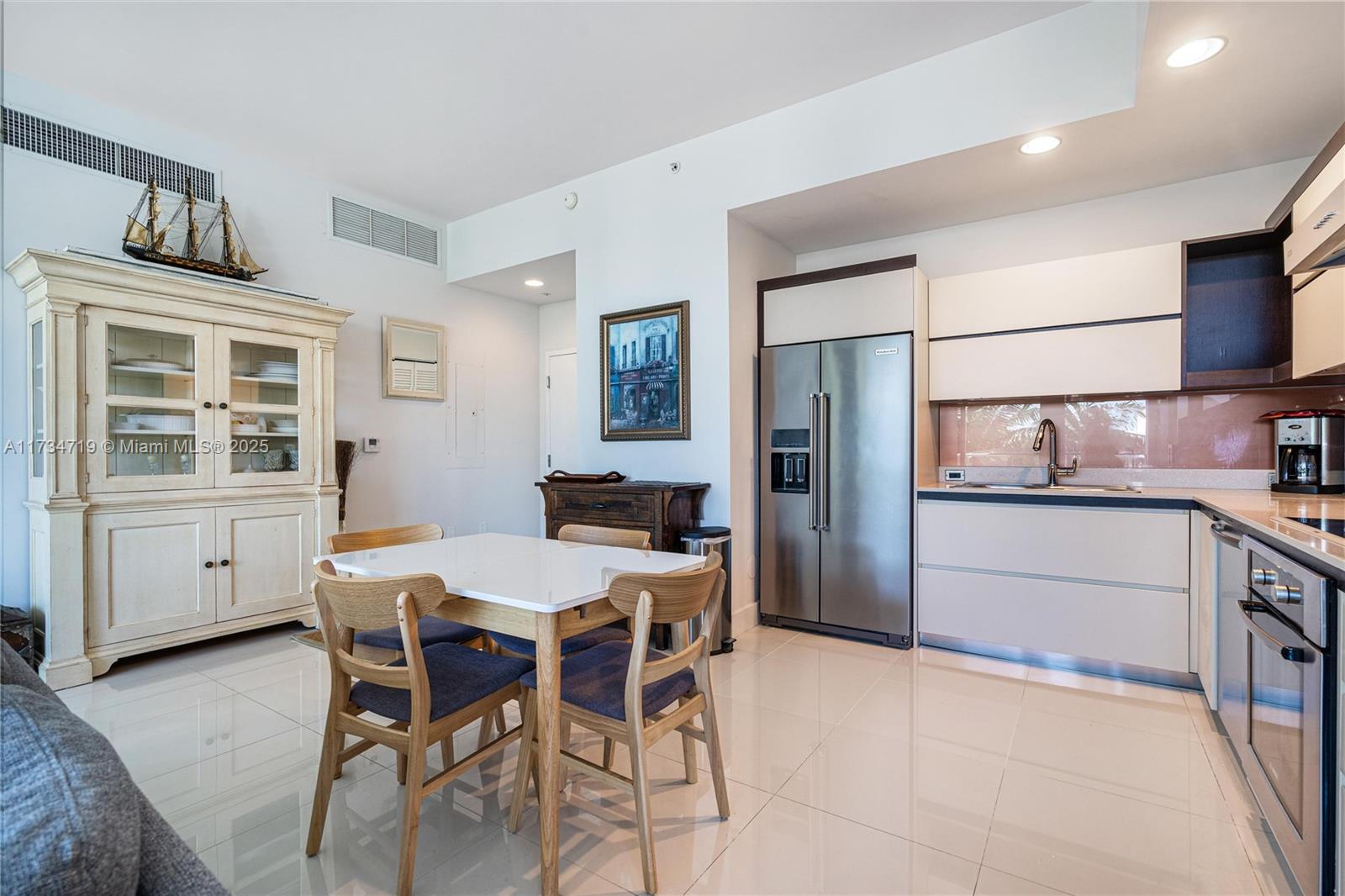 2100 Park Ave # 301