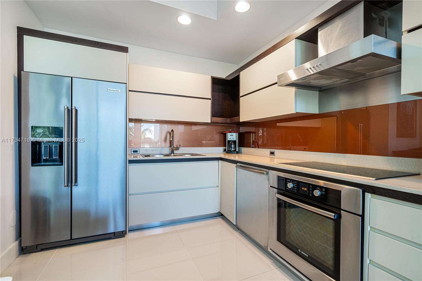 2100 Park Ave # 301