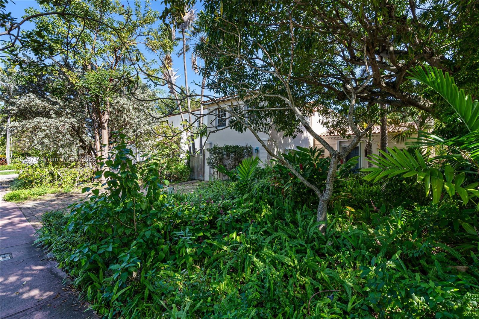 4421 Post Ave