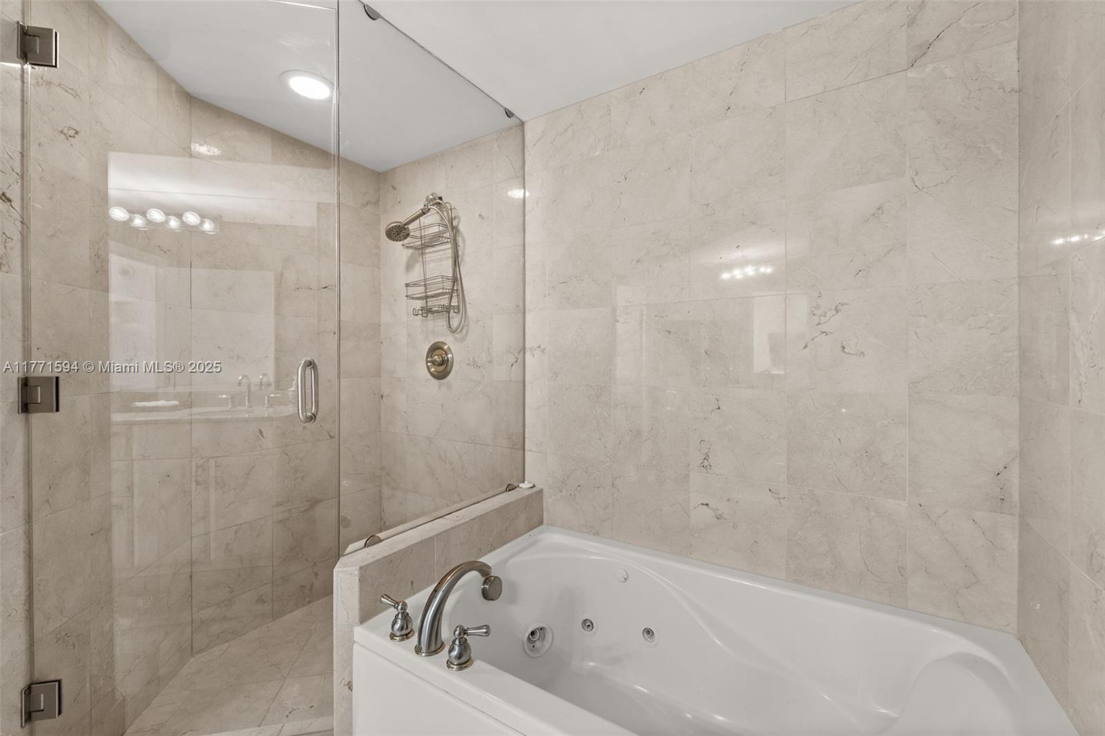 6365 Collins Ave # 2007