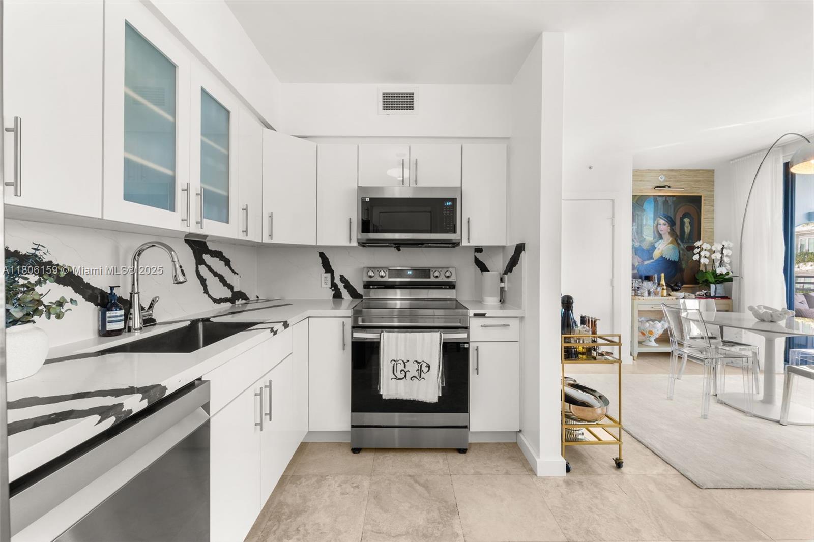 1330 West Ave # 810