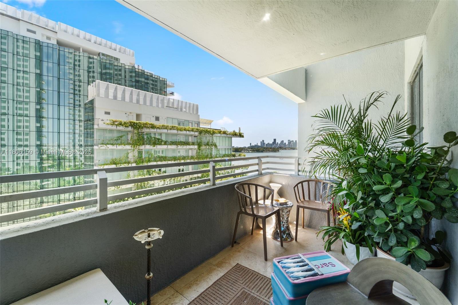 1330 West Ave # 810