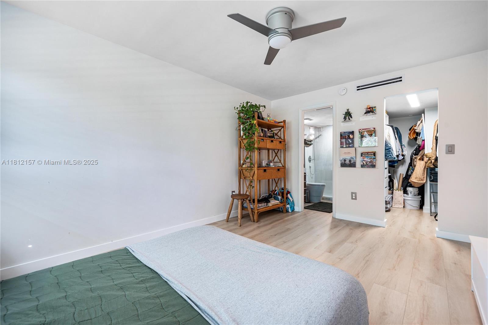 1900 Meridian Ave # 204